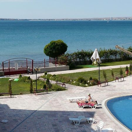 Private Apartments In Privilige Fort Beach Elenite Dış mekan fotoğraf